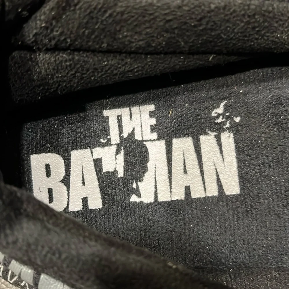 NEWTHE BATMAN Slippers size 5 Boys